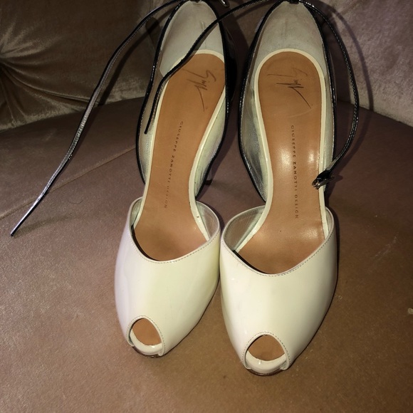 Giuseppe Zanotti Shoes - Patent Leather Giuseppe Zanotti Peep Toe Heels